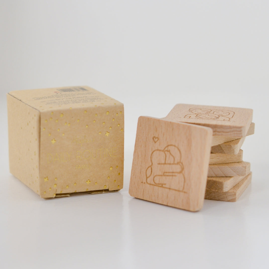 Doosje met houten plankaartjes