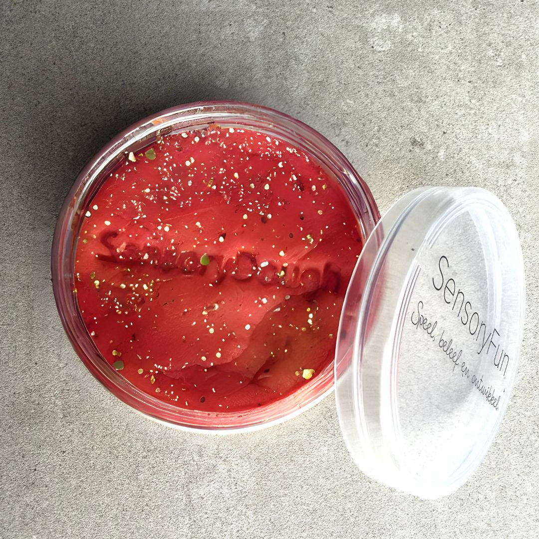 Natuurlijke klei voor heerlijk sensorisch spel, In gevoel en geur 