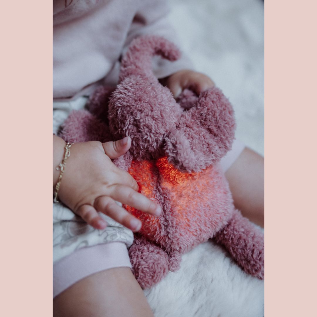 knuffel nachtlampje george roze